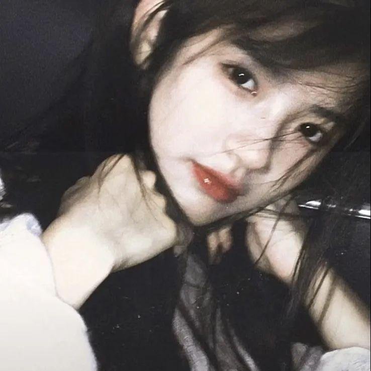 拜托了,花戎少女